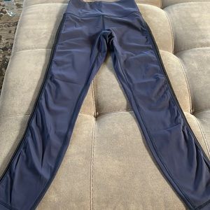 Lululemon Wunder Under 25” high rise size 2